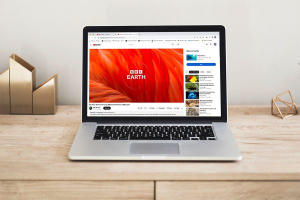 Earth_MOTION_Laptop